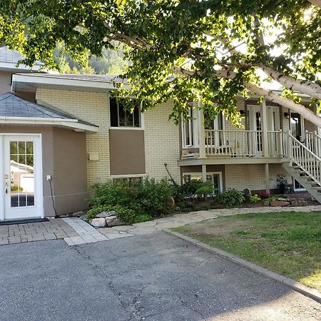 Residence Touristique Les Bouleaux Petit-Saguenay Экстерьер фото